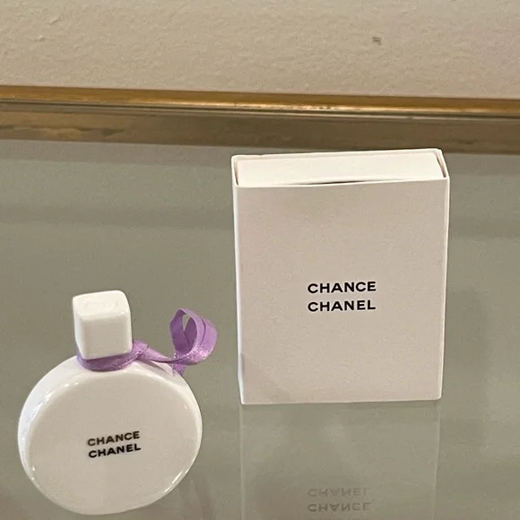 Chanel Gift Set with Siver Chanel Chance Charm - Picture 3 of 13
